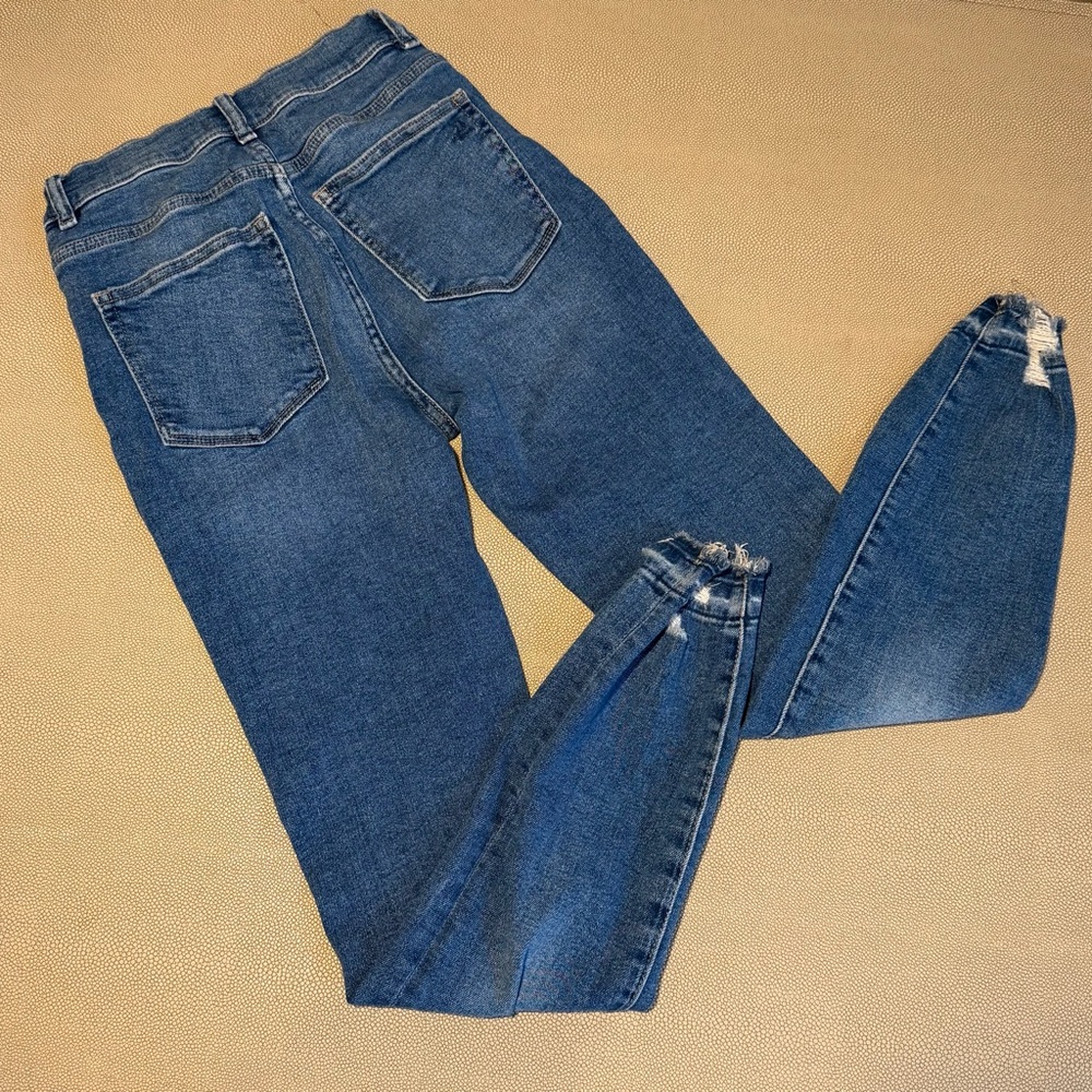 DL1961 Farrow High-Rise Skinny Jeans - Picture 4 of 5